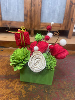 Grinch Themed Wooden Flower Arrangement
